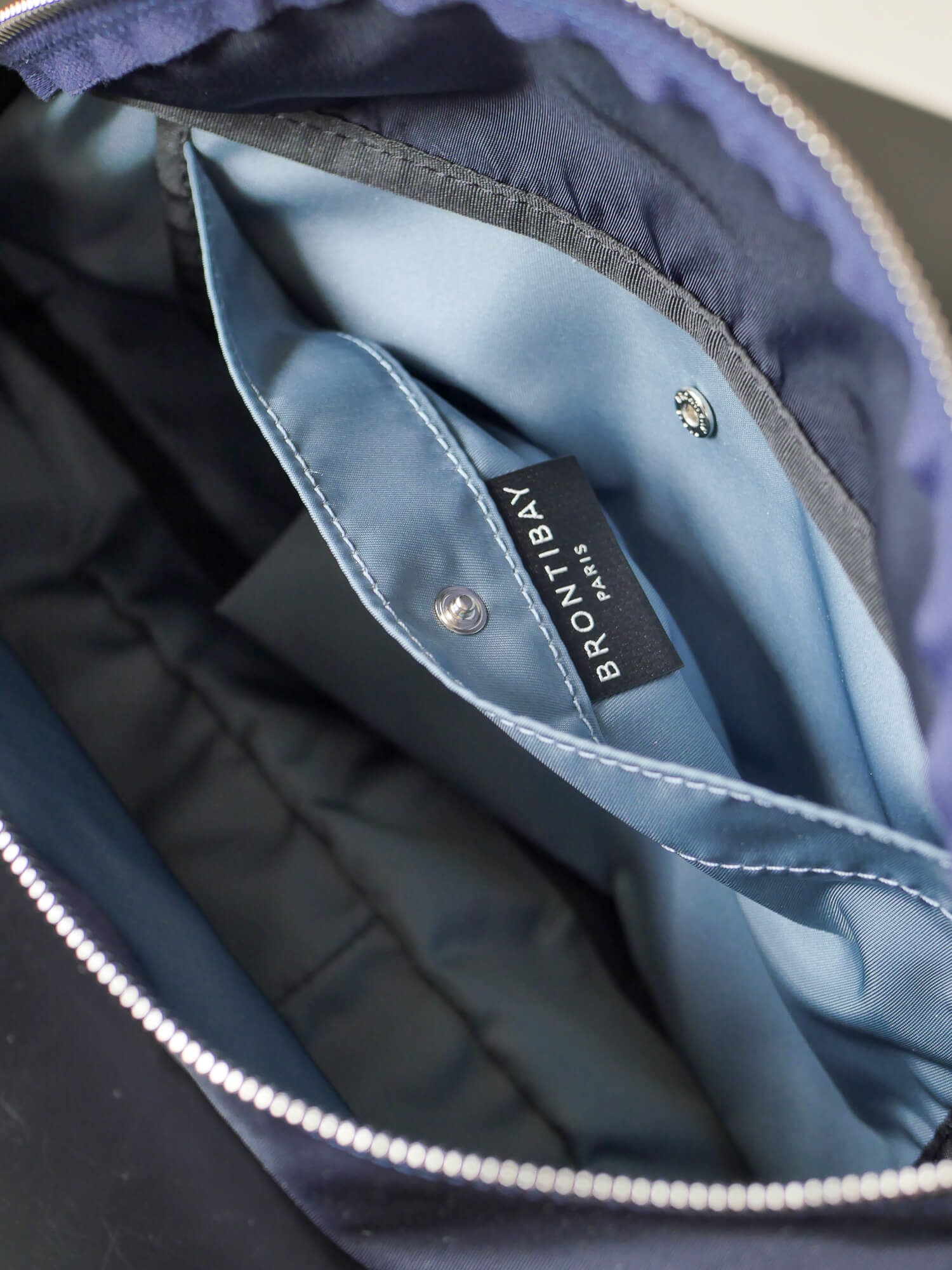 Gabin satin nylon - Midnight Blue Swag Black
