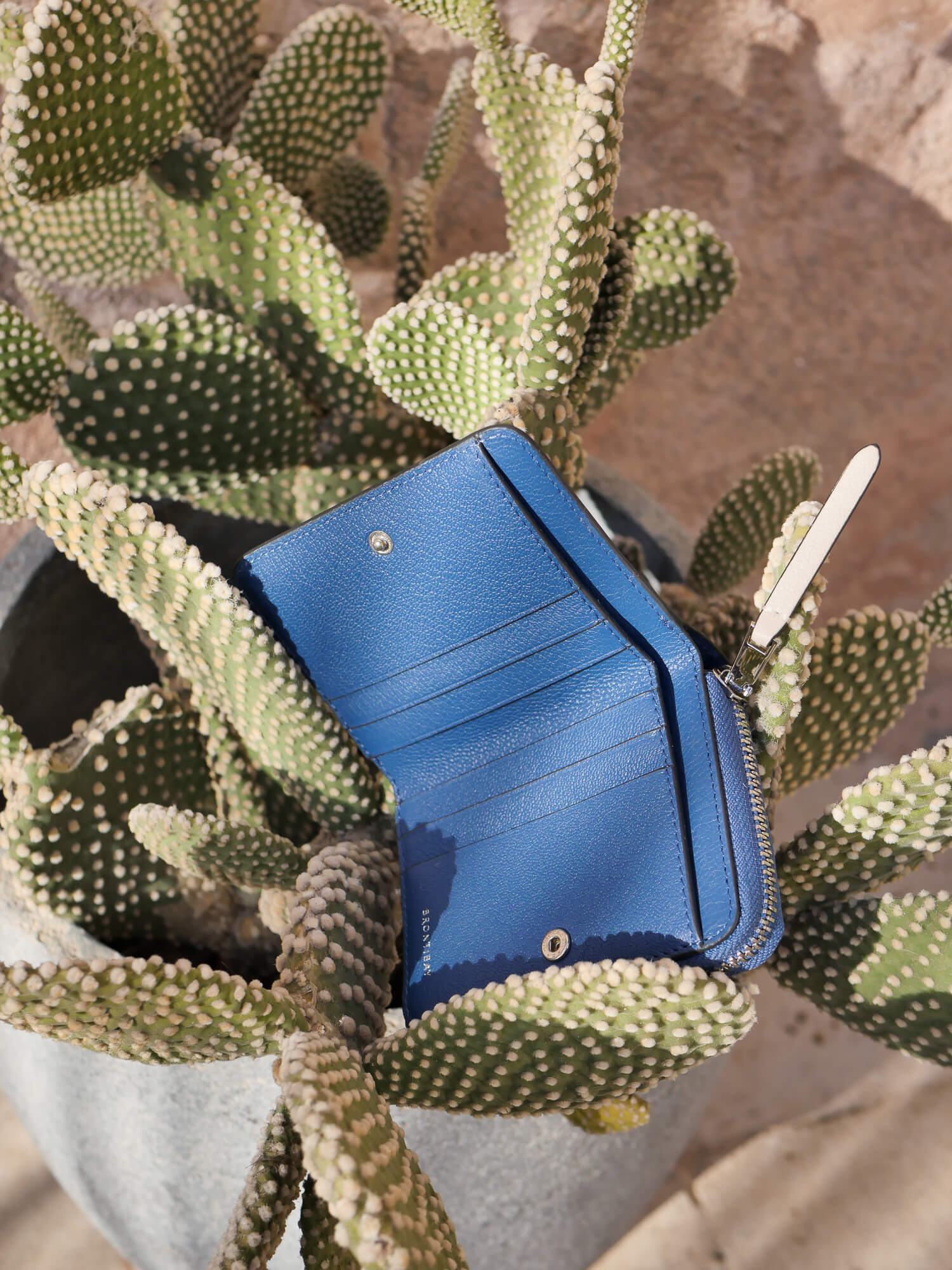 Talula Dutch leather - Yale Blue
