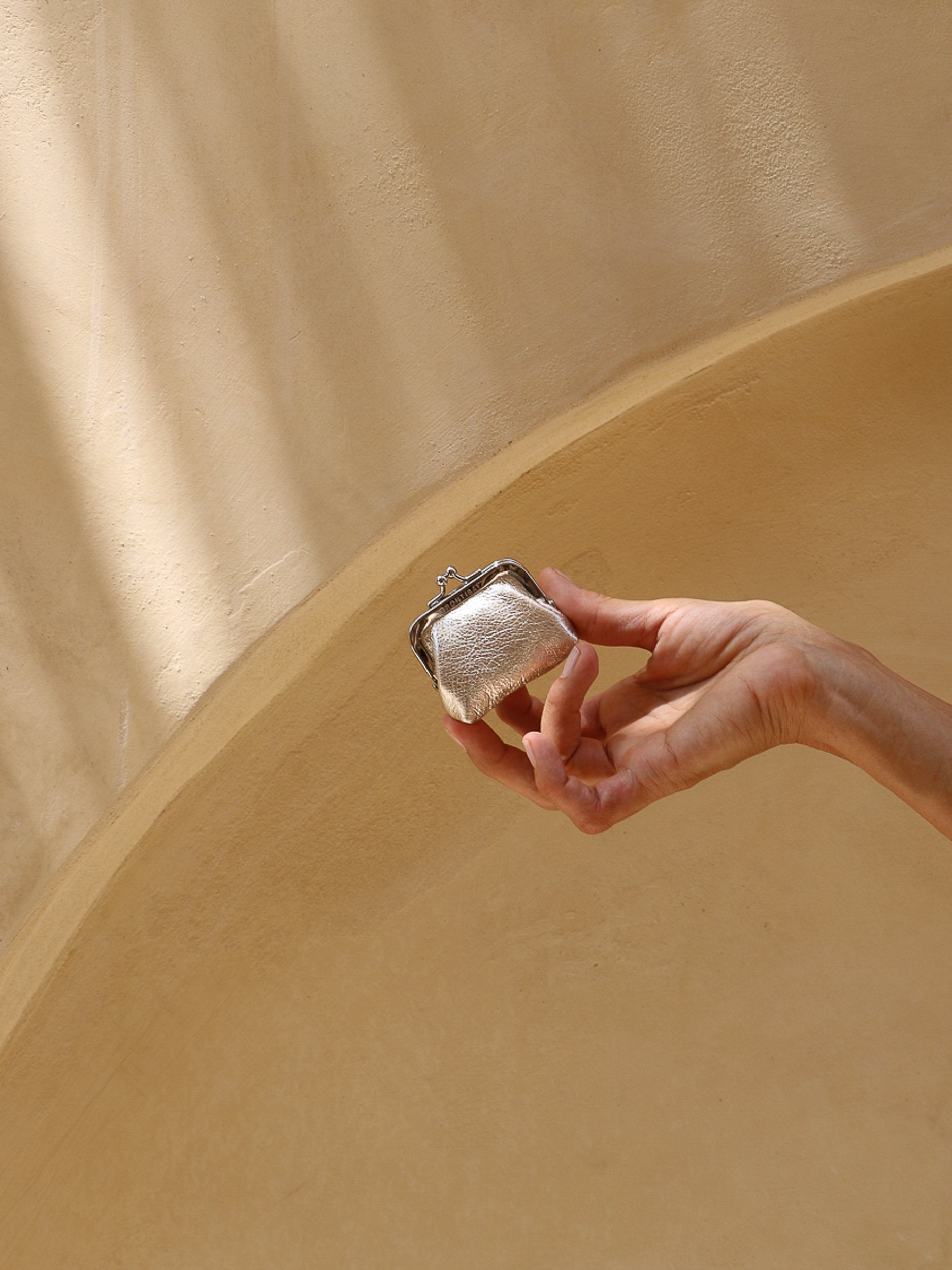 Elphe Luna Leather - Gold