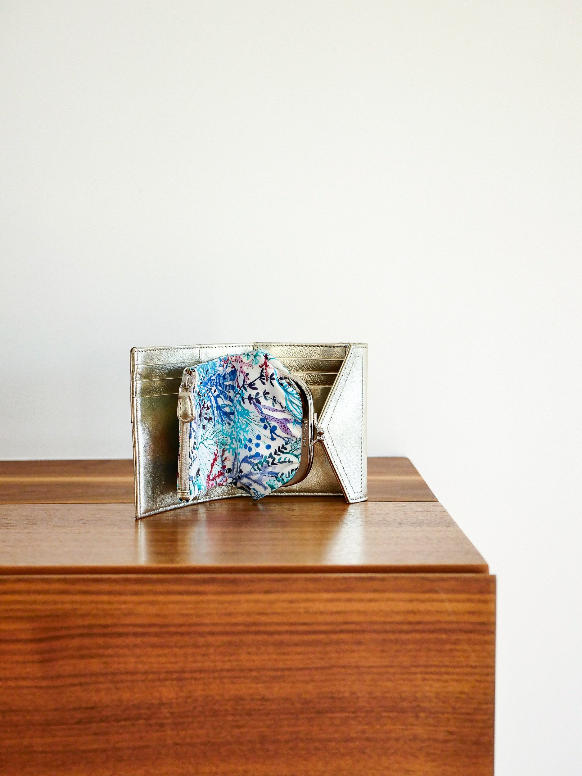 Pearl leather luna - Gold - Liberty Reef Blue