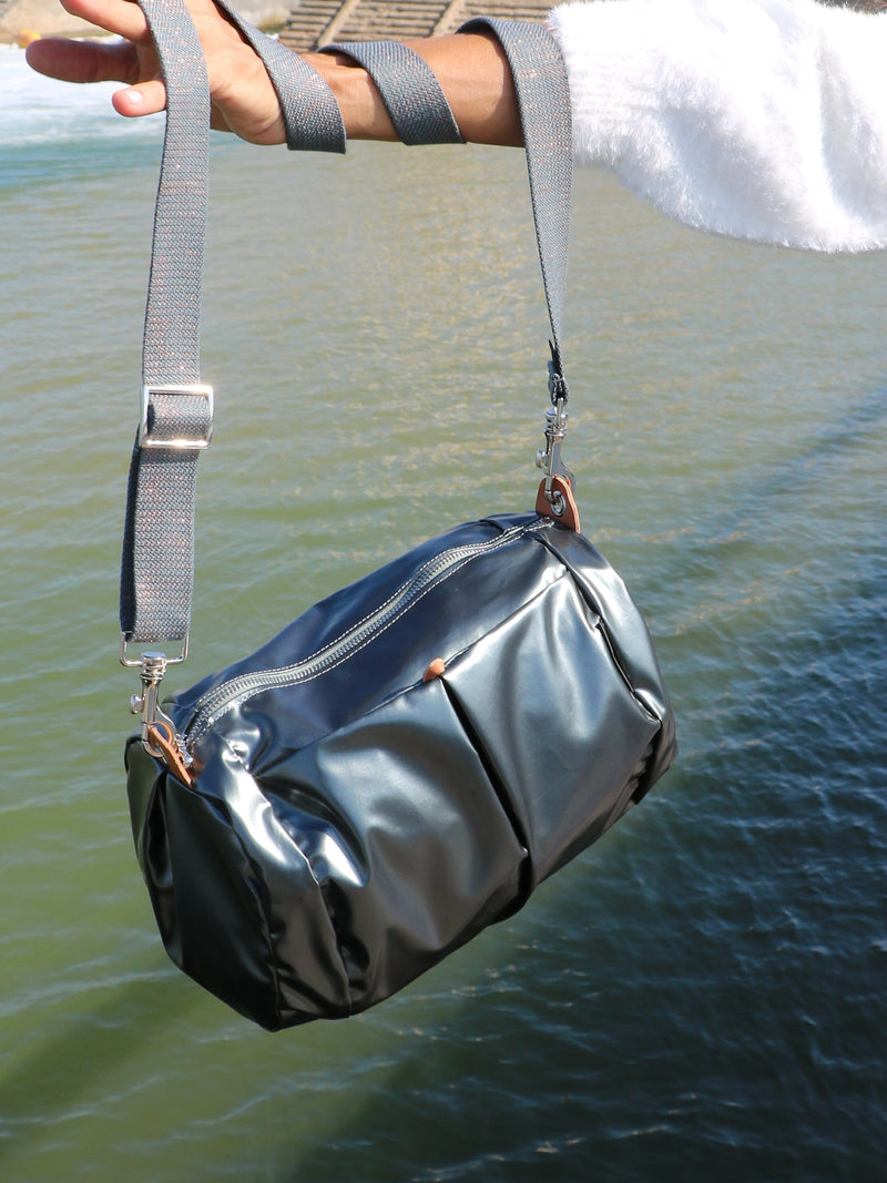 Mamamia Glam metallic duffel bag - Black - Brontibay