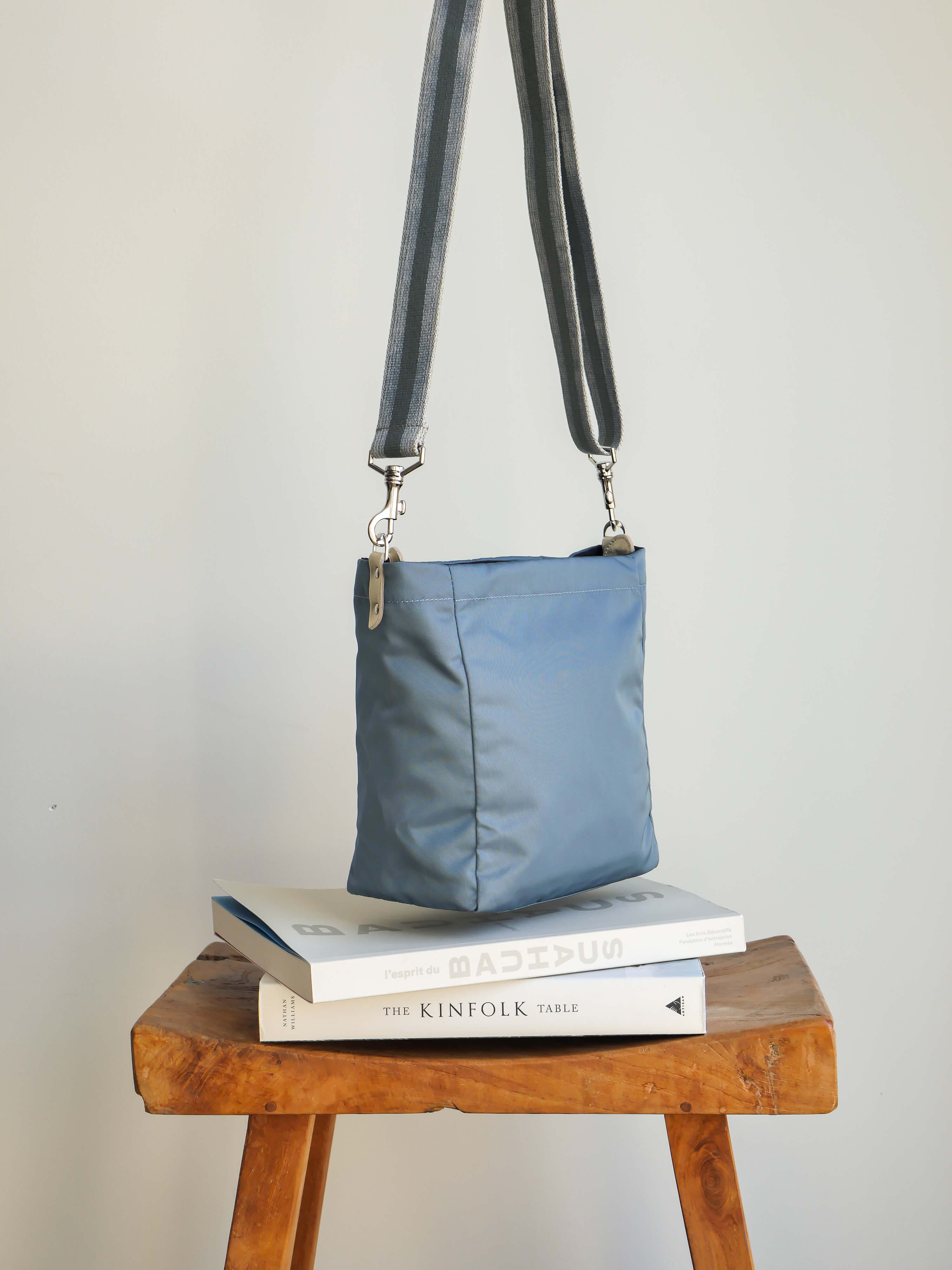 Arya satin nylon - Venetian Blue