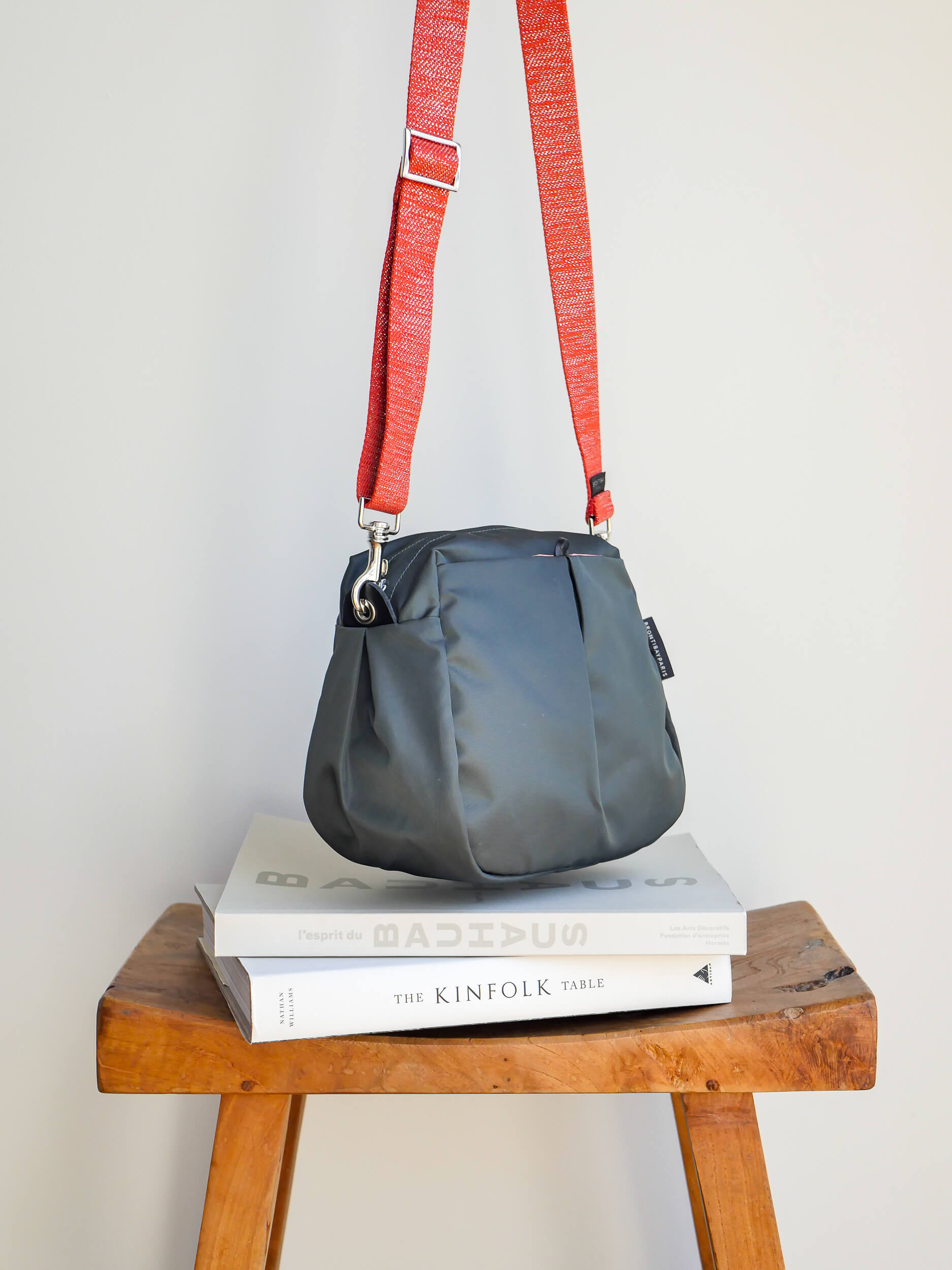 Baia nylon satiné - Gris Foncé Cuir Noir