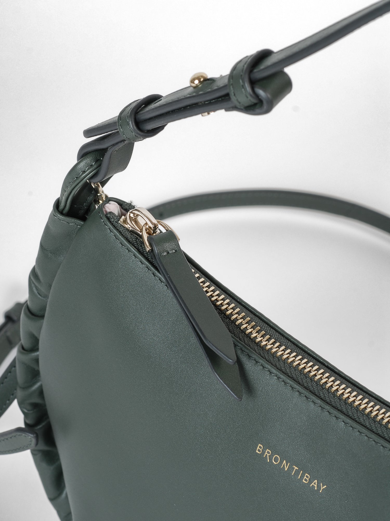 新品　brontibayバッグ (フランス製) Brontibay Paris – Parisian Brand of Chic and Colorful Bags and Wallets