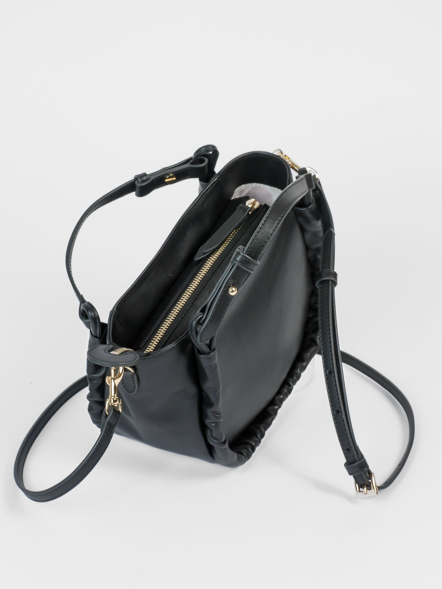 Beatrix Suede bag - Electric Blue