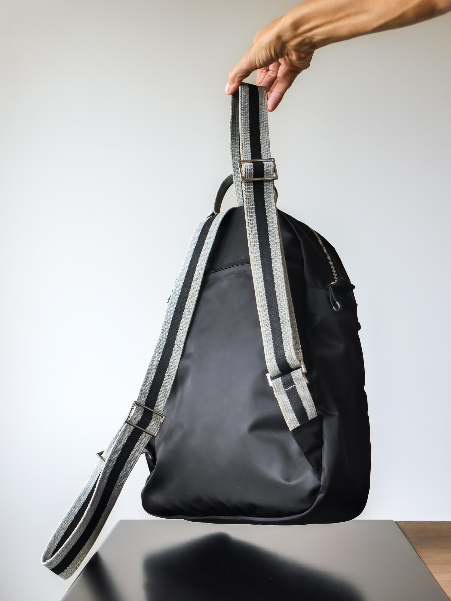 Gaston nylon satiné - Noir Swag Noir
