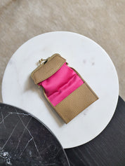 KISSLOCK RETRO FRAME WALLET WITH CREDIT CARD POCKET AND HOT PINK LINING