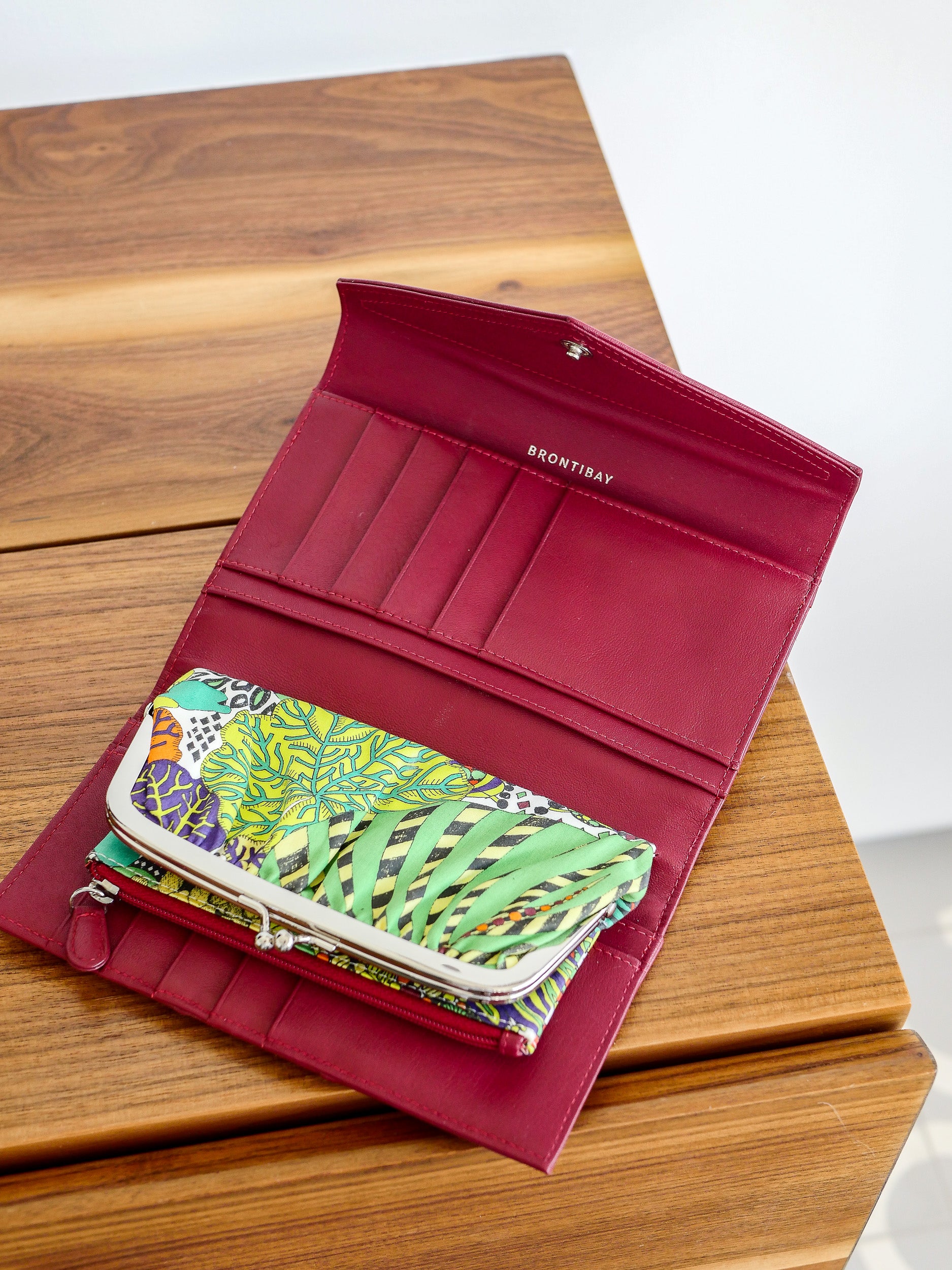 Nelly Cuir Cassandra - Strawberry