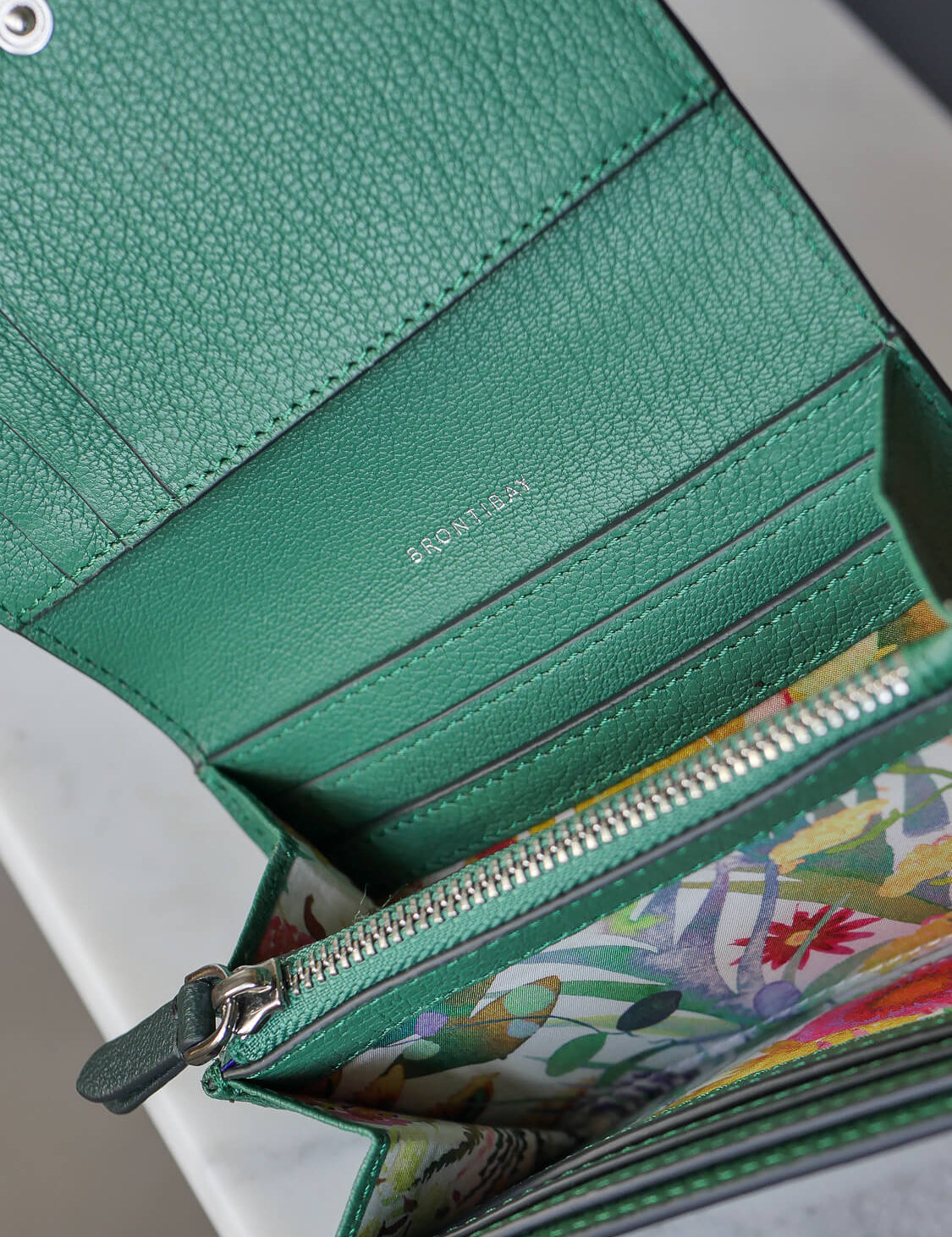 Rayendutchgreentea-5-3_a3d9e664-b9ec-43e8-b583-c3b37e591a12.jpg