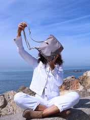 Hattie nylon satiné - Louve