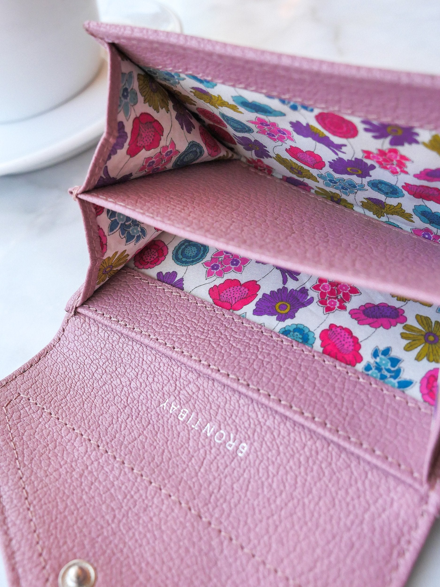 Katie Dutch leather card holder - Pink